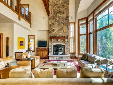 Posh Five Bedroom Luxury Ski Home Steps to Lift